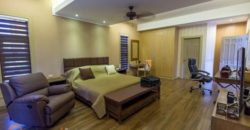 4Br House for Sale (The Hillside At Tagaytay Highlands) 4Br House for Sale (The Hillside At Tagaytay Highlands)