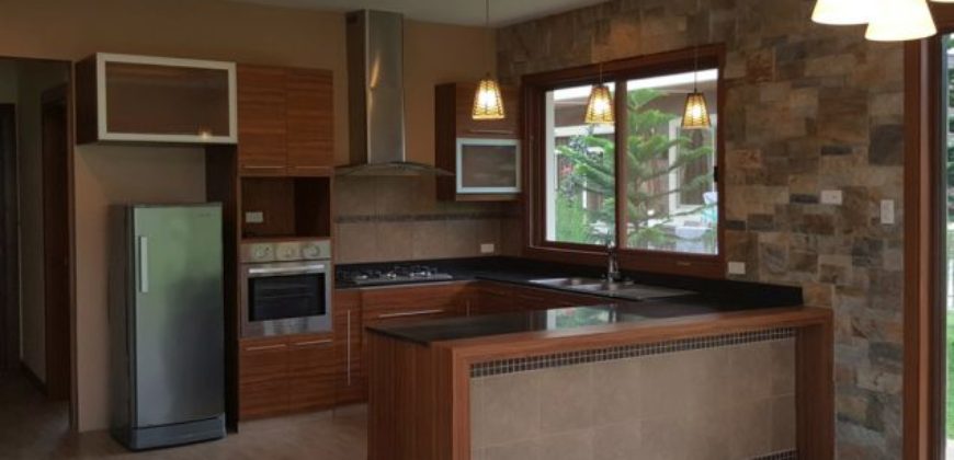 Beautiful 4BR House – Hillside, Tagaytay Highlands Beautiful 4BR House – Hillside, Tagaytay Highlands