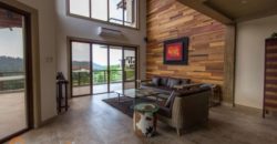 4Br House for Sale (The Hillside At Tagaytay Highlands) 4Br House for Sale (The Hillside At Tagaytay Highlands)