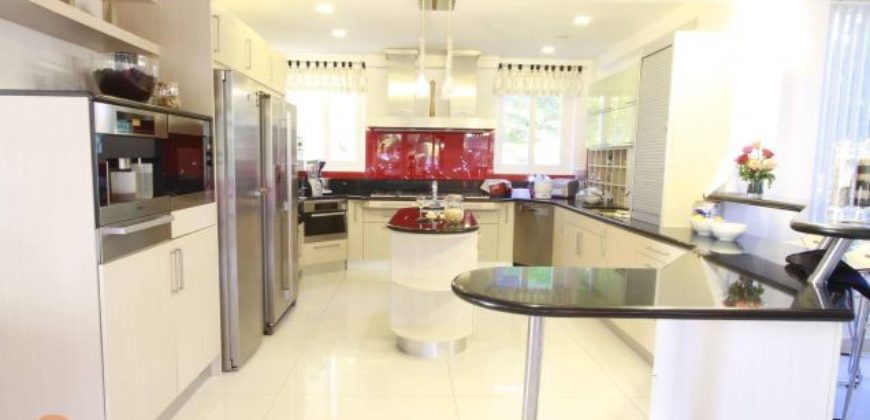 Mansion for sale in Tagaytay Mansion for sale in Tagaytay