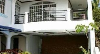 Beautiful House in Tagaytay Beautiful House in Tagaytay