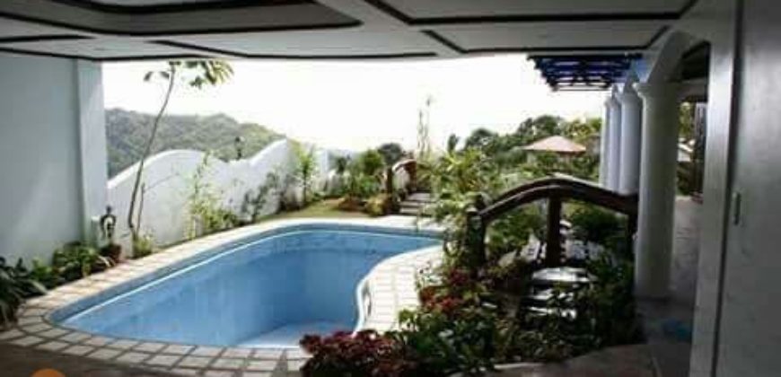 Beautiful House in Tagaytay Beautiful House in Tagaytay
