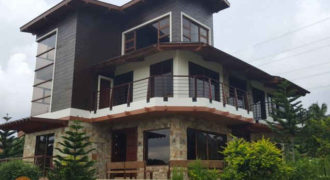Beautiful 4BR House – Hillside, Tagaytay Highlands Beautiful 4BR House – Hillside, Tagaytay Highlands
