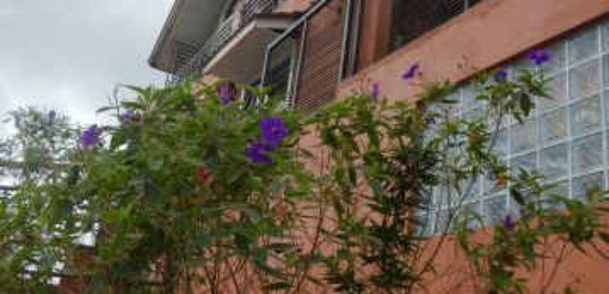 TAGAYTAY HOUSE FOR SALE with Huge Garage