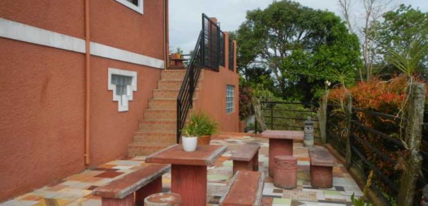 TAGAYTAY HOUSE FOR SALE with Huge Garage