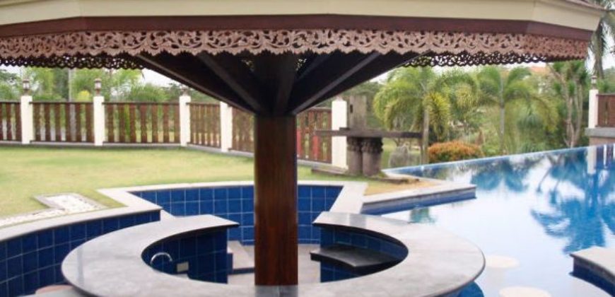 House and Lot for Sale with swimming pool, multi-cluster celeb house