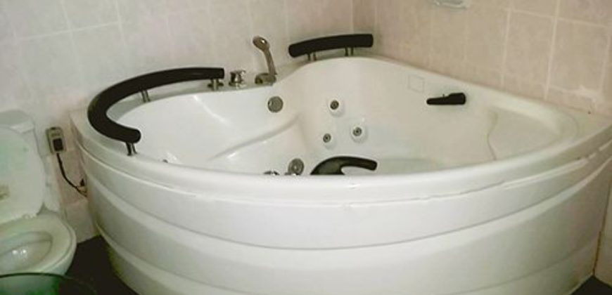 For Rent 4 Bedroom Rustic Villa With Pool in Tagaytay