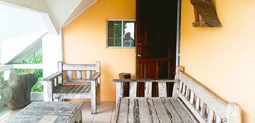For Rent 4 Bedroom Rustic Villa With Pool in Tagaytay