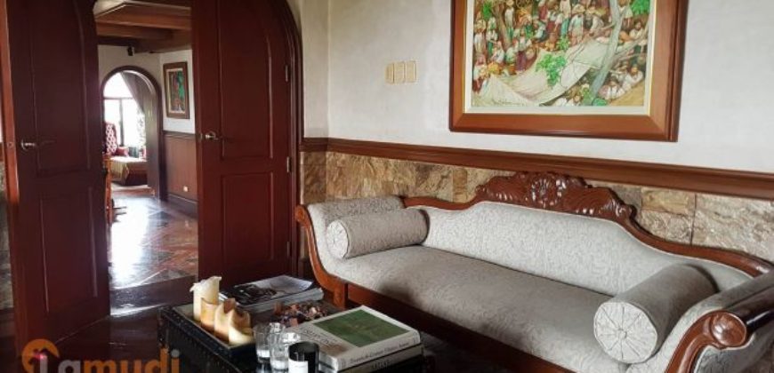 Elegant Spanish Style Vacation House